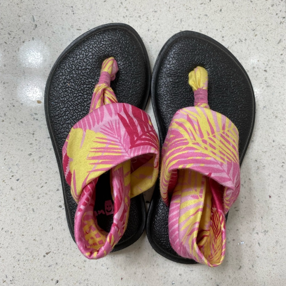 Sanuk Toddler Sandals / Flip Flips Size 8